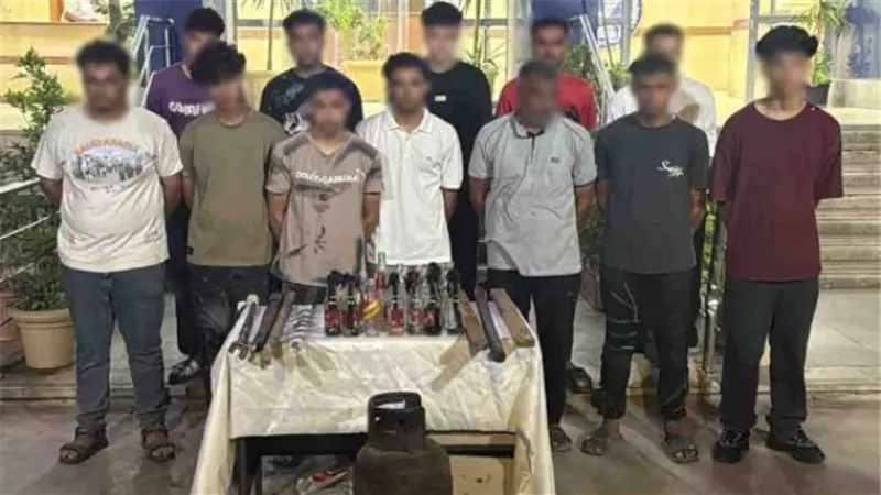 مشاجرة بالعصي والزجاجات في الشروق