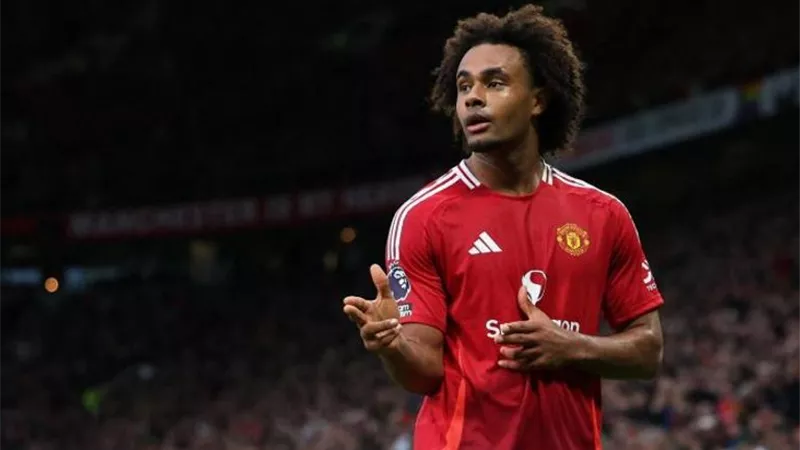 مانشستر يونايتد يحسم موقفه من عروض رحيل زيركزي