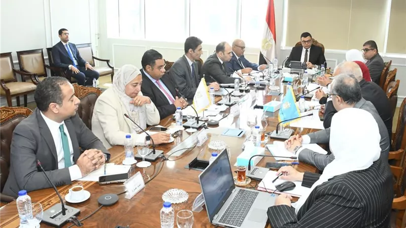 وزير الإسكان يتابع إجراءات تفعيل قانون إعادة تنظيم العلاقة بين المالك والمستأجر