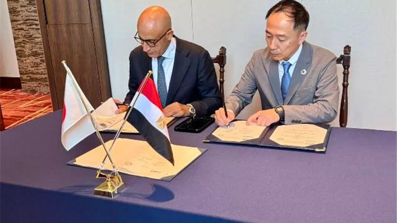 وزير التربية والتعليم يوقّع برتوكول تعاون لتنفيذ حزمة تدريبات لمعلمي الرياضيات بالمرحلة الإعدادية
