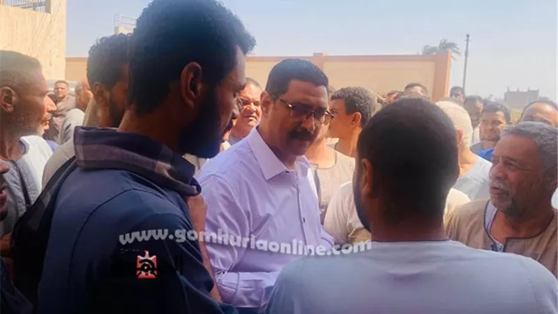 وكيل وزارة الزراعة بسوهاج وسط مزارعي مركز البلينا