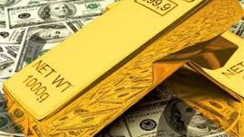الذهب يتراجع لأدنى مستوى في 3 أسابيع مع صعود الدولار