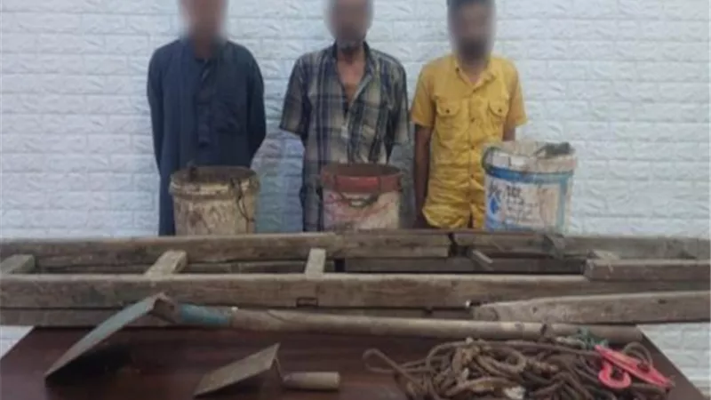 البحث عن الكنز.. ضبط 3 أشخاص ينقبون عن الآثار بالخليفة