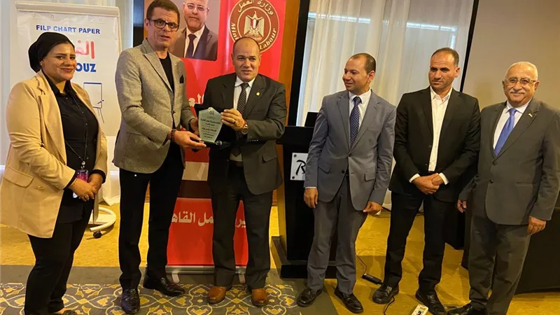 ندوة توعوية حول قانون العمل الجديد بالقاهرة بحضور ممثلي 100 شركة