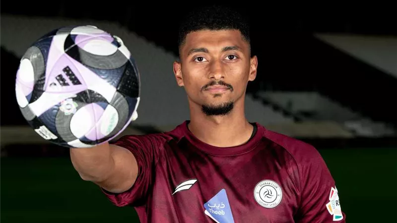 الشباب السعودى يواصل صفقاته الناجحة ويعلن التعاقد مع حارس النصر