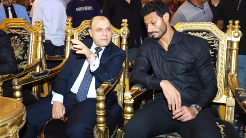 محافظ كفرالشيخ يقدم واجب العزاء في وفاة والد 