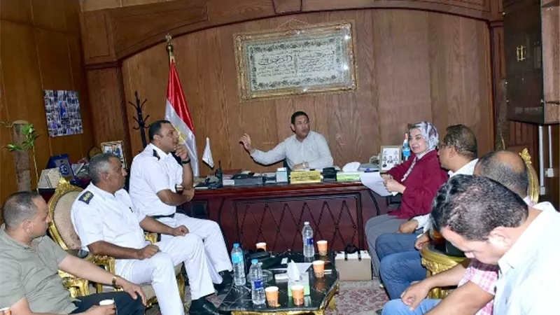 اجتماع لتطوير منظومة النقل البطيء بالأقصر