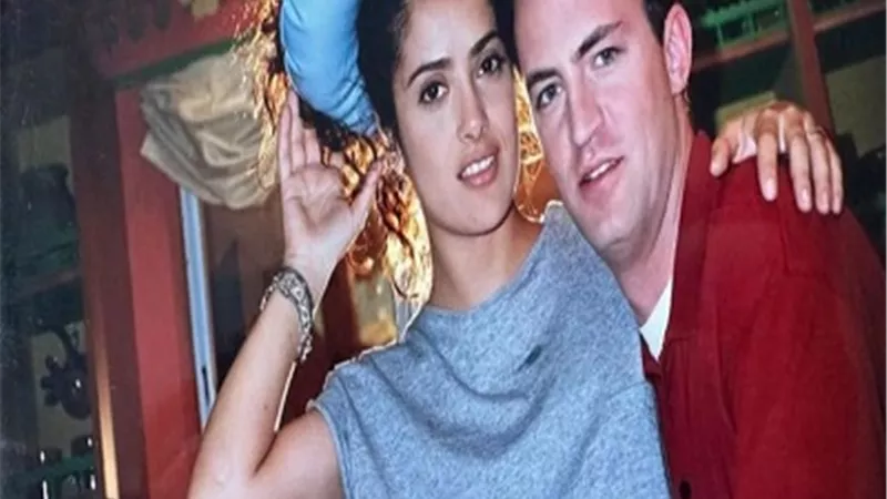 سلمى حايك تحيى ذكرى ميلاد الراحل ماثيو بيري