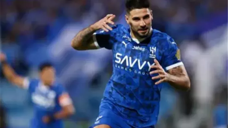 ميتروفيتش خارج حسابات الهلال امام الرياض في افتتاح الدورى السعودى