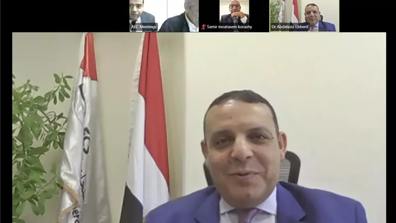 الشريف يعقد اجتماعا مع رئيس المجلس التصديري للحاصلات الزراعية
