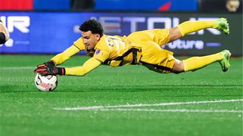 المصري يجدد رغبته في ضم محمد عواد من الزمالك