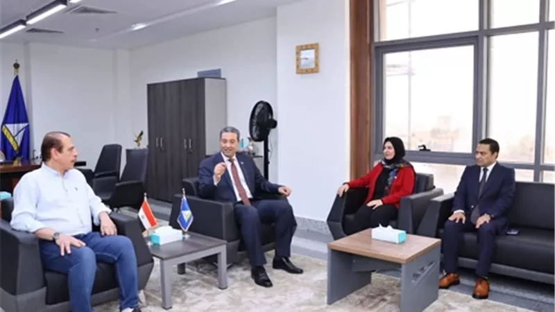 محافظ دمياط يستقبل نائب وزير الصحة