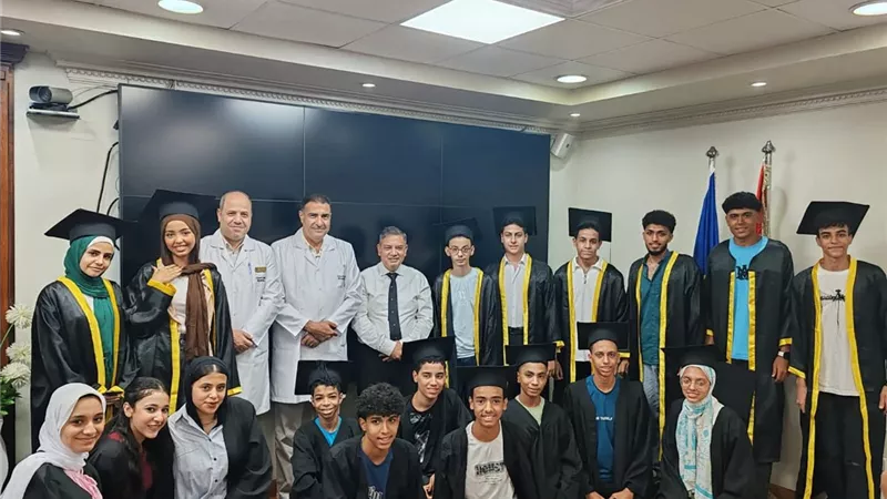 الخدمات الطبية تحتفل بأبناء العاملين المتفوقين.. دراسيا