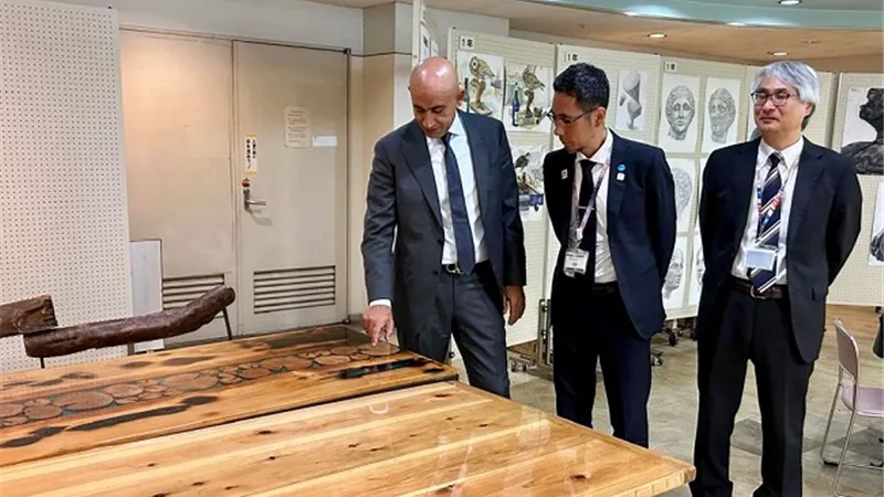 وزير التربية والتعليم يزور مدرسة كوازاه الفنية الصناعية بـ طوكيو