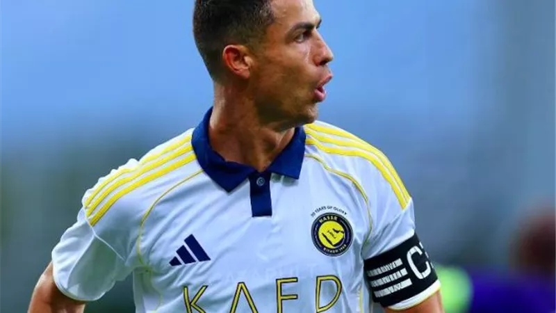 كريستيانو رونالدو يصل إلى الهدف رقم 100 بقميص النصر السعودي