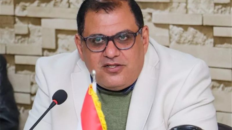 شاهد بالصور.. أحدث مشروعات الطرق وتنسيق المواقع فى مدينة الشروق