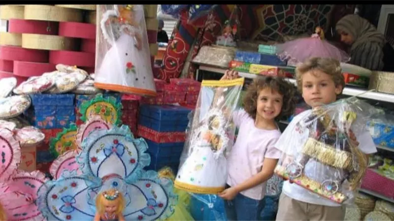 ألعاب الأطفال في المولد النبوي بين الماضي والحاضر