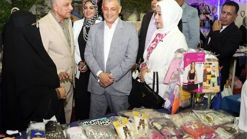 إقبال جماهيري كبير على معرض 