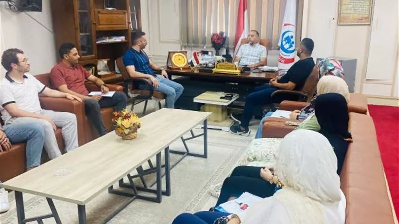 وكيل صحة سيناء يعقد اجتماع مع فريق إدارة الصيدلة و المخزن