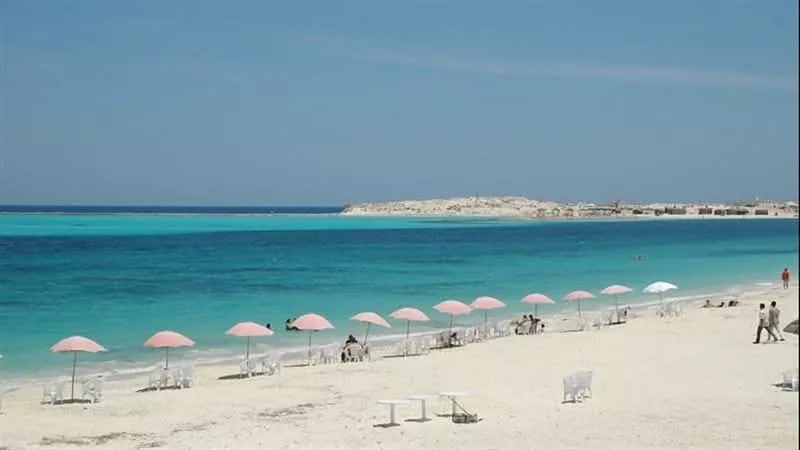 لليوم الثالث على التوالى منع السباحة علي شواطئ مطروح