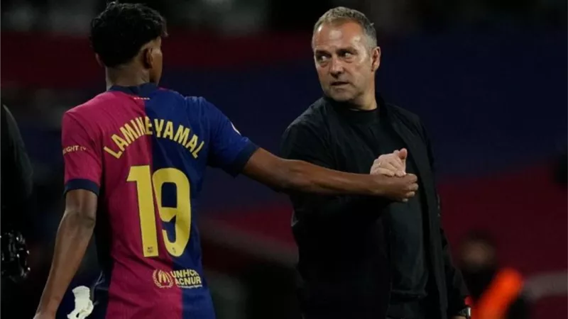 مدرب برشلونة عن لامين يامال: 