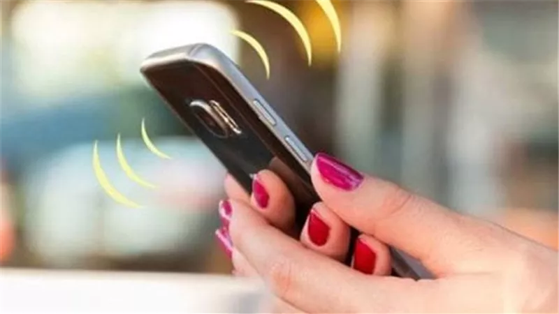أمين الفتوى: يجوز وضع الدعاء نغمة للهاتف.. والقرآن ليس للتنبيه على المكالمات