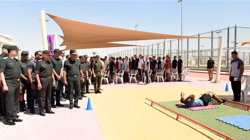 وزير الدفاع يتفقد إختبارات القبول بالأكاديمية العسكرية المصرية والكليات العسكرية