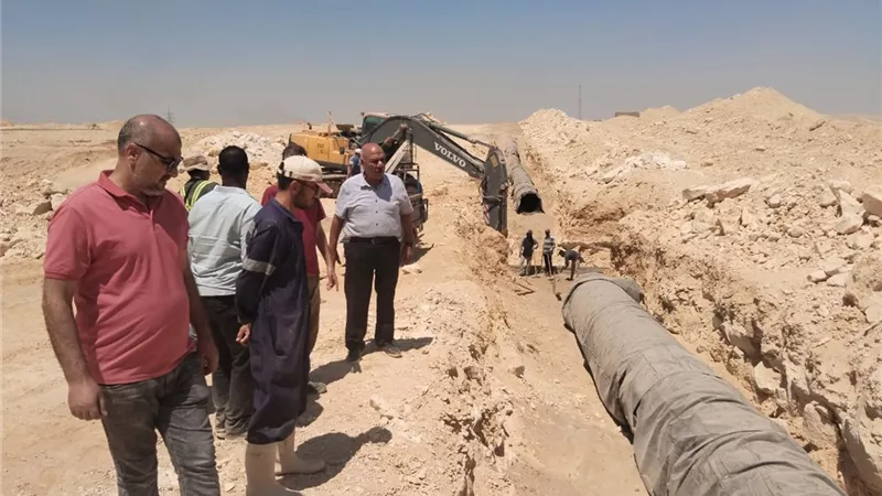 رئيس شركة مياه البحر الأحمر يتفقد محطة الكريمات