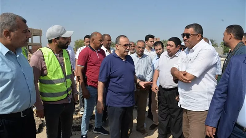 محافظ أسيوط يتفقد مشروع مجمع صناعات الرمان المتكامل بالبداري