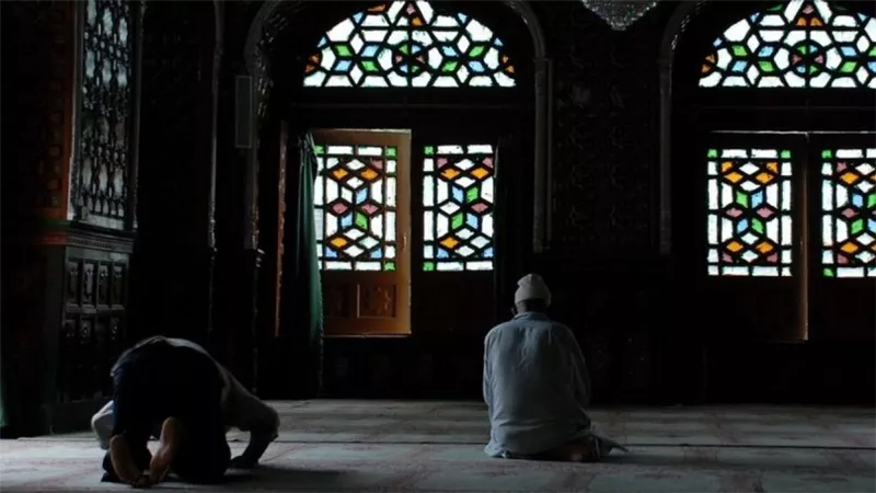 هل هناك ما ينوب عن أداء صلاة تحية المسجد؟