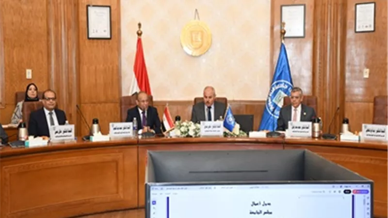 مجلس جامعة قناة السويس يناقش استعدادات العام الدراسي الجديد