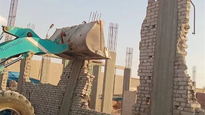إزالة 4 حالات تعدٍ علي أملاك الدولة بالشرقية