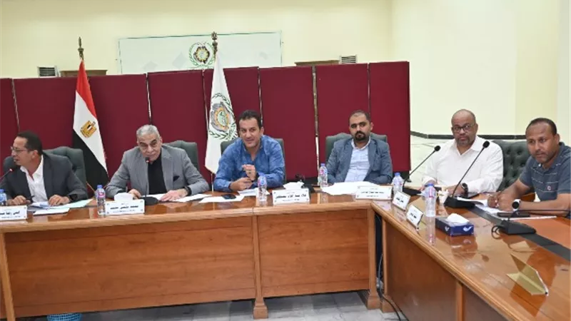 تعرف على أهم قرارات مجلس أمناء مدينة العاشر من رمضان .. بالصور