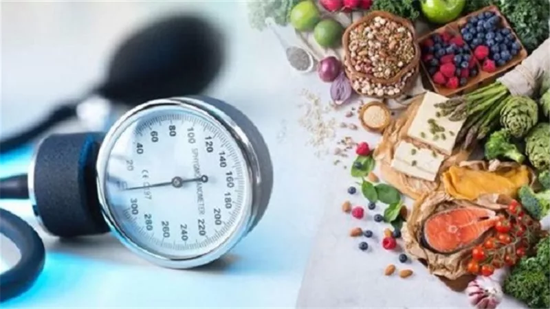 أطعمة خطيرة على مرضى الضغط المرتفع.. تجنبها لتحمي قلبك