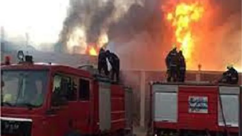حريق هائل يلتهم 3 منازل عشوائية في كفر شكر بالقليوبية