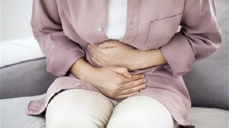 الفرق بين هبوط الرحم وهبوط المثانة .. الأعراض والتشخيص والعلاج