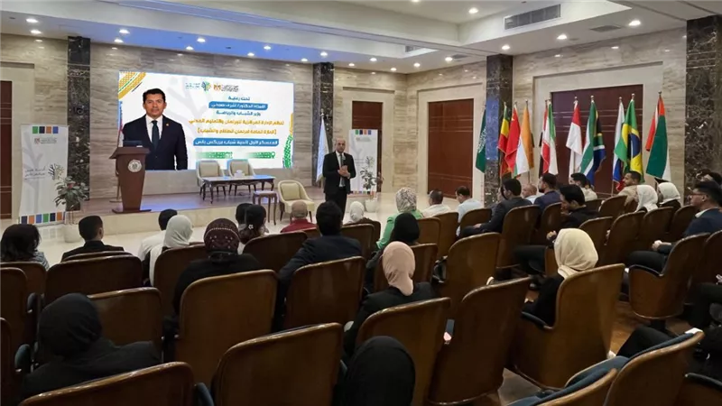 وزير الرياضة يؤكد دعمه لأندية شباب بريكس بلس