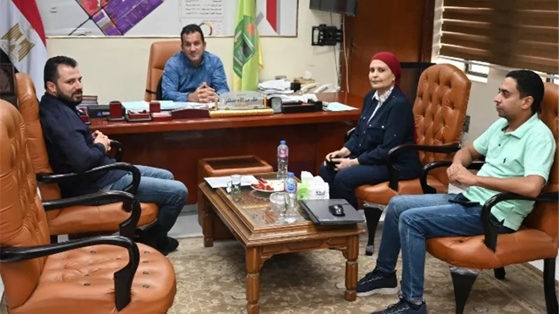 رئيس جهاز العاشر يكشف عن أحدث التقنيات بملف التحول الرقمى بالمدينة صور