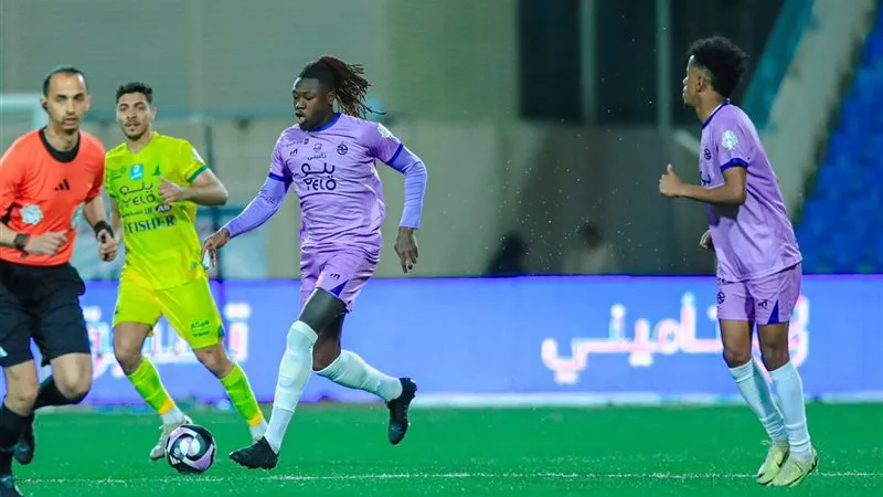 الاتفاق يهزم الخلود بهدفين فى الدورى السعودى