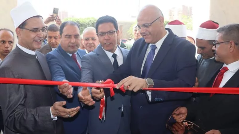 محافظ القليوبية ورئيس جامعة بنها ومدير الأمن يفتتحون مسجد الحبيب المصطفى بالحرم الجامعي