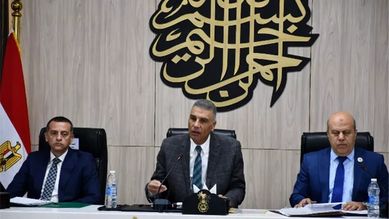 محافظ أسوان : لن يسمح بضرر أى طرف فى تطبيق قانون الإيجار القديم