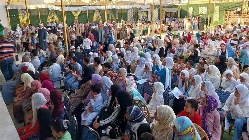 أوقاف المنيا تحتفل بالمولد النبوي وتكرِّم حفظة القرآن الكريم .صور