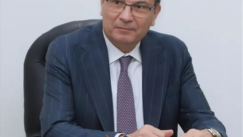 وزير الزراعة يستعرض جهود تنمية الثروة الحيوانية والداجنة في أغسطس