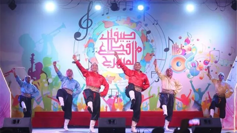 استعراضات 