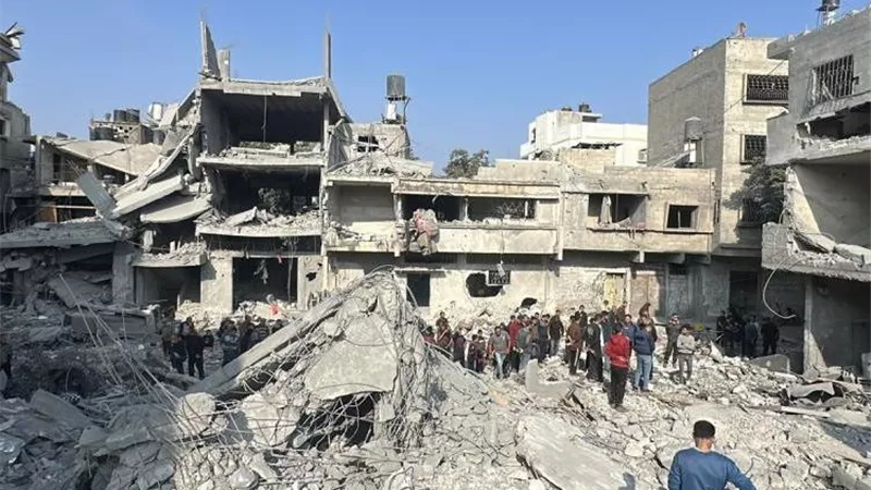 استشهاد 80 فلسطينيا في غزة منذ فجر اليوم بينهم 31 من طالبي المساعدات