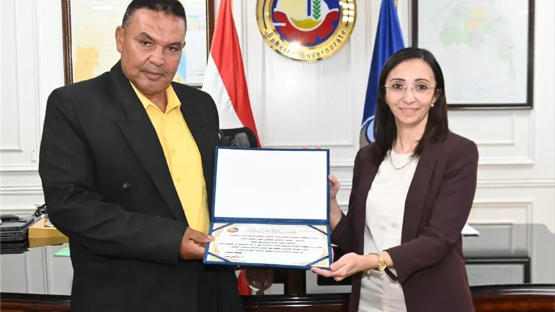 سلام رحلة كفاح وعزيمة من عامل نظافة إلى حامل ماجستير