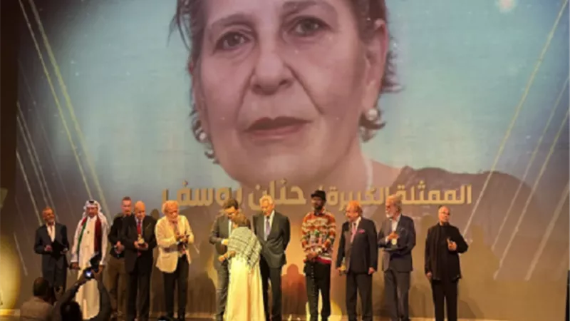 هنو يعلن بحث تحويل اسم مهرجان المسرح التجريبى إلى القاهرة الدولى