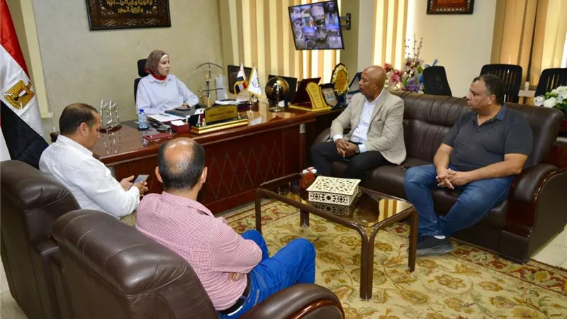 رئيس جهاز السويس الجديدة تتابع شبكات الاتصالات