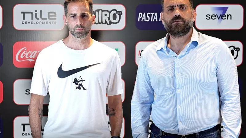 شاهد.. المحمودي يكشف حديث جون إدوارد وفيريرا مع لاعبي الزمالك