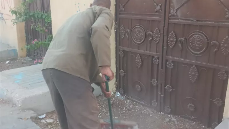رفع 15 طن أتربة وتراكمات فى حملة نظافة شمال الأقصر